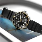 Reloj-Casio-Duro-Marlin-MDV-106G-1AV-Fecha-Acuatico-Correa-De-Resina-Negro-Dorado