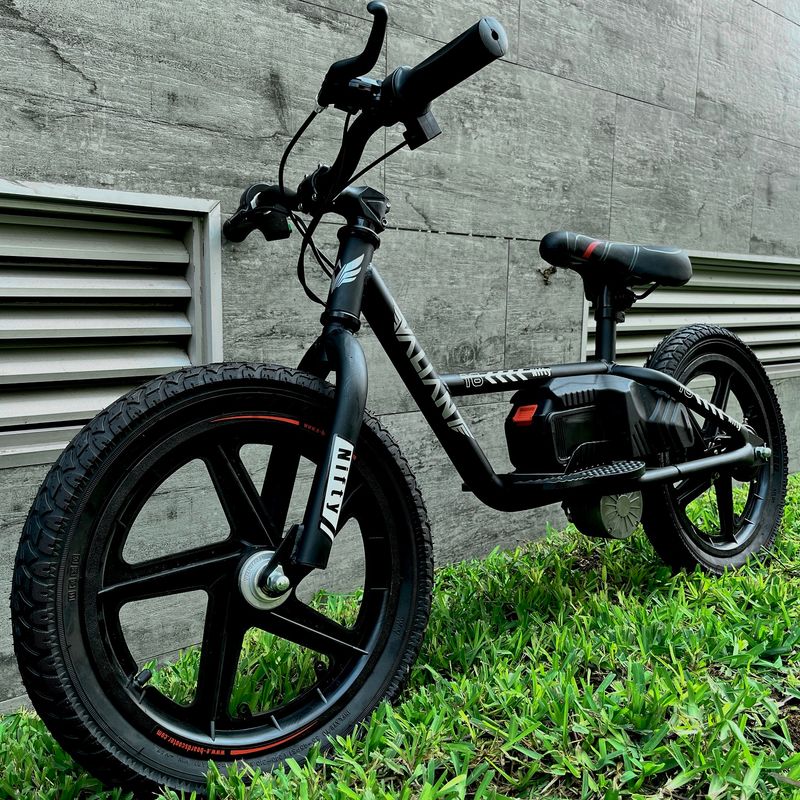 Moto-para-niños-Aro-16-electrica--5-a-10-años-