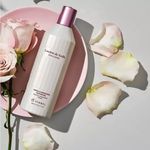 Locion-de-Seda-Rosa-y-Musk-Crema-Iluminadora-Perfumada