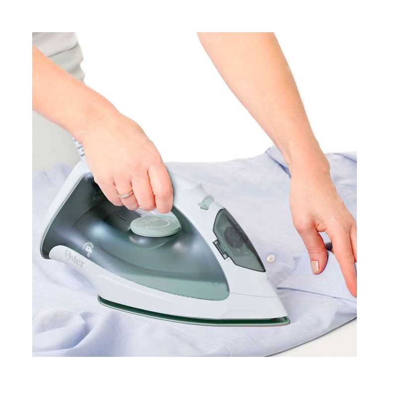 Plancha-Oster-Vapor-Ligera-GCSTBS3802