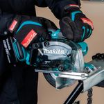 Sierra-Circular-Metal-Inalambrica-Makita-LXT-18V-5-3-8--DCS552Z-sin-Bateria-ni-Cargador