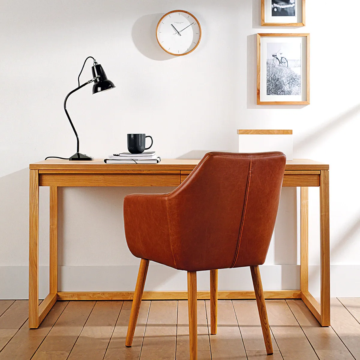 Escritorio Contemporáneo Brina 140cm