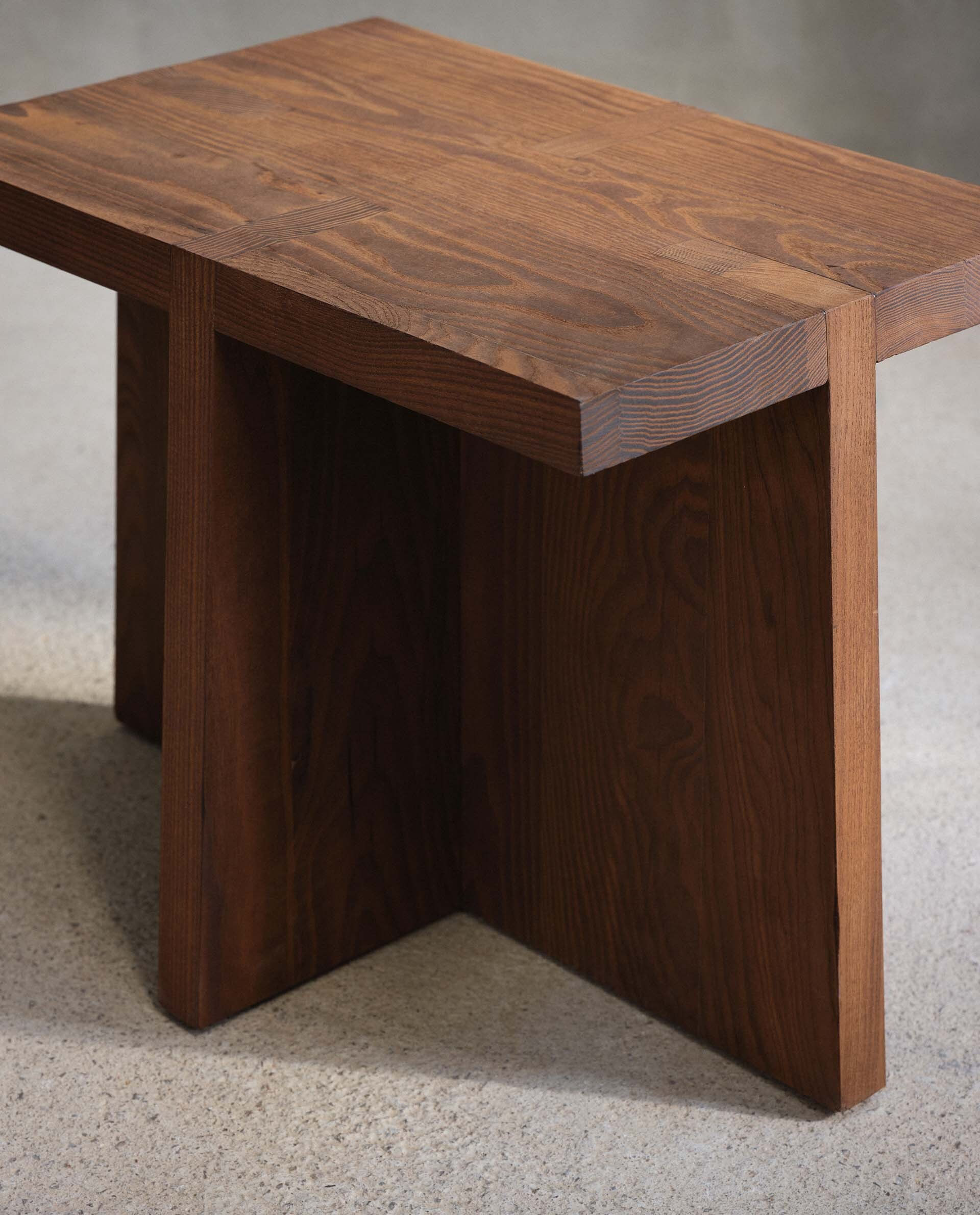 Mesa Lateral Contemporánea Zati 60 cm