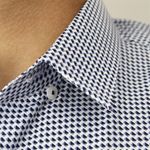 camisa-sport-100--algodon-blanca-con-diseño-azul-M