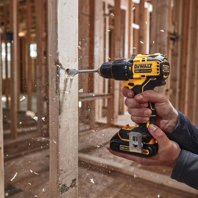 Taladro-Percutor-12-20V-65Nm-S-Carbones-Atomic-Dewalt-DCD709D2-B2