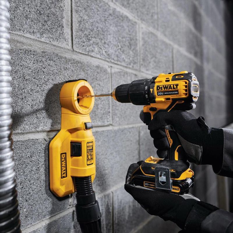 Taladro-Percutor-12-20V-65Nm-S-Carbones-Atomic-Dewalt-DCD709D2-B2